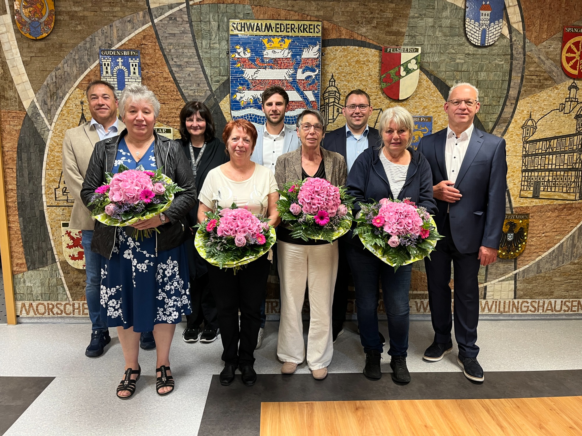 Kreisverwaltung ehrt langjährige Mitarbeitende: Drei Verabschiedungen und ein Jubiläum